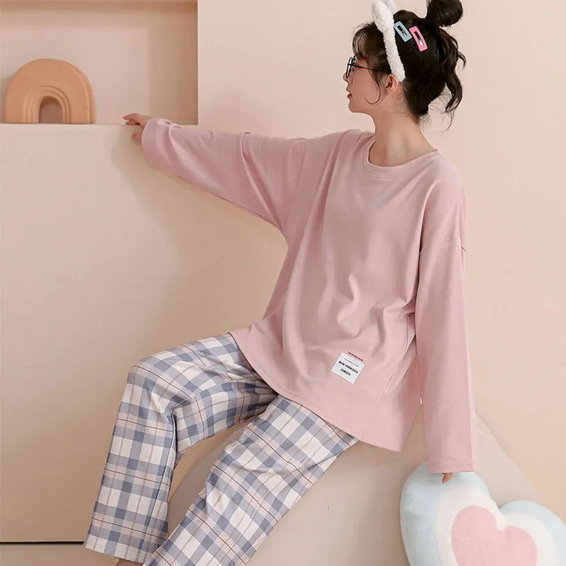 Pyjama Femme Confort – Ensemble T-shirt & Short à Carreaux